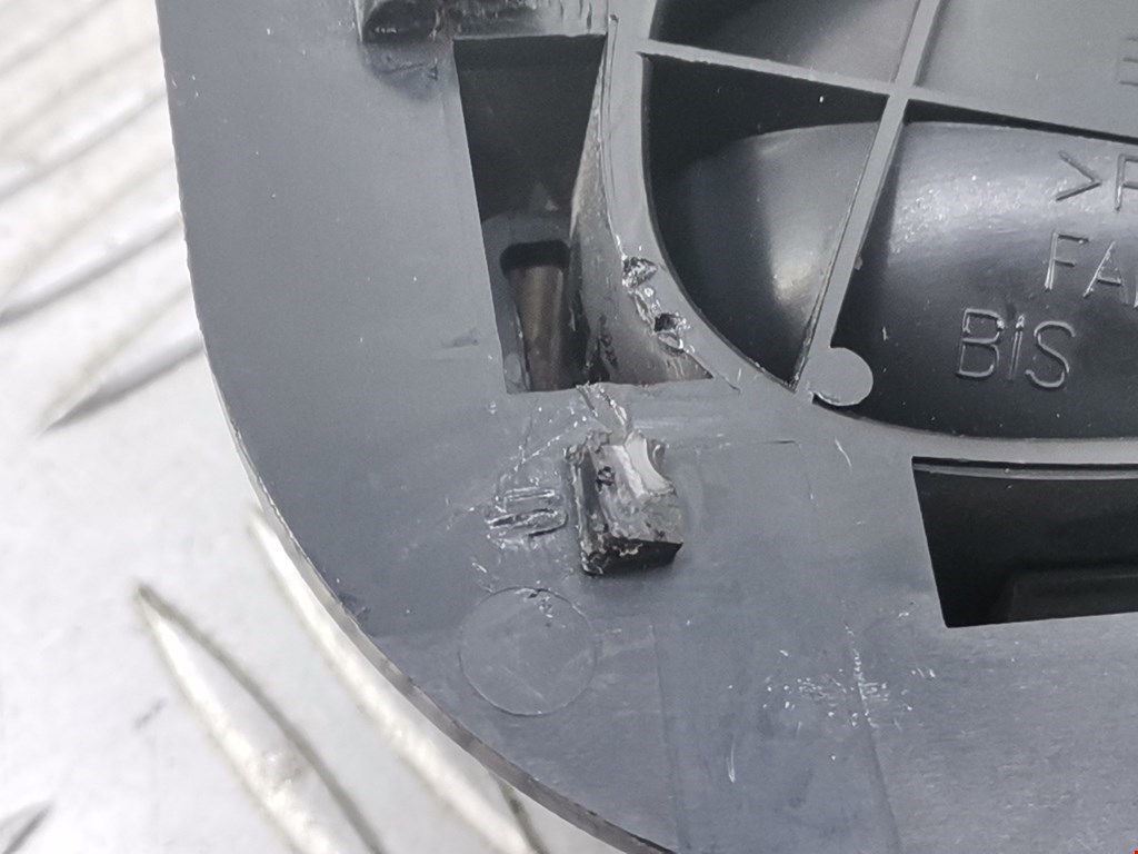 Ручка дверная задняя внутренняя левая PEUGEOT 206 1998-2012