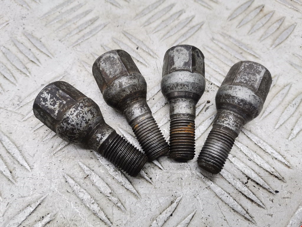 Болт колесный Citroen C4 1 (2004-2011)