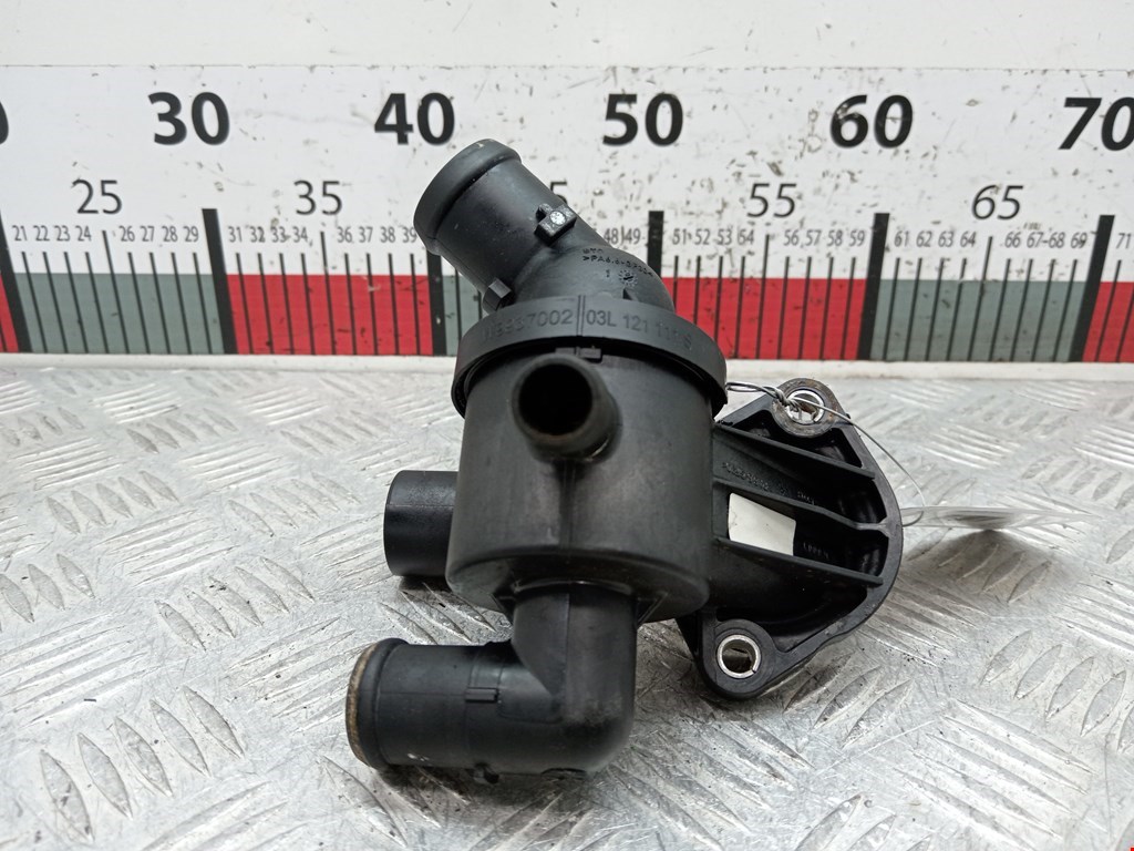 Корпус термостата VOLKSWAGEN Golf VI 2009-2012