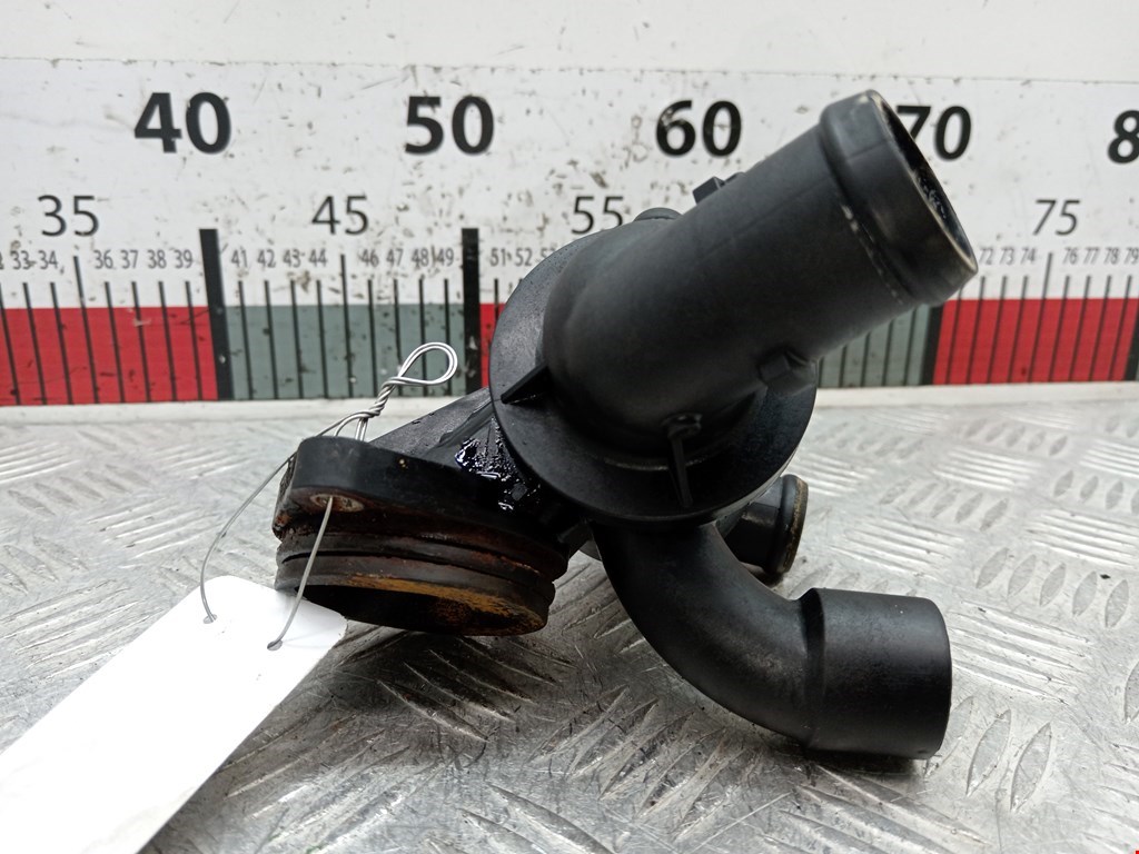 Корпус термостата VOLKSWAGEN Golf VI 2009-2012