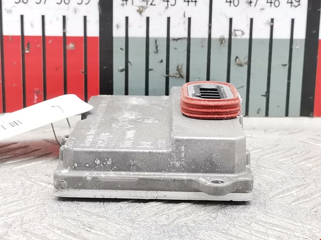 Блок ксеноновой лампы (розжига ксенона) AUDI A8 D3 2003-2010