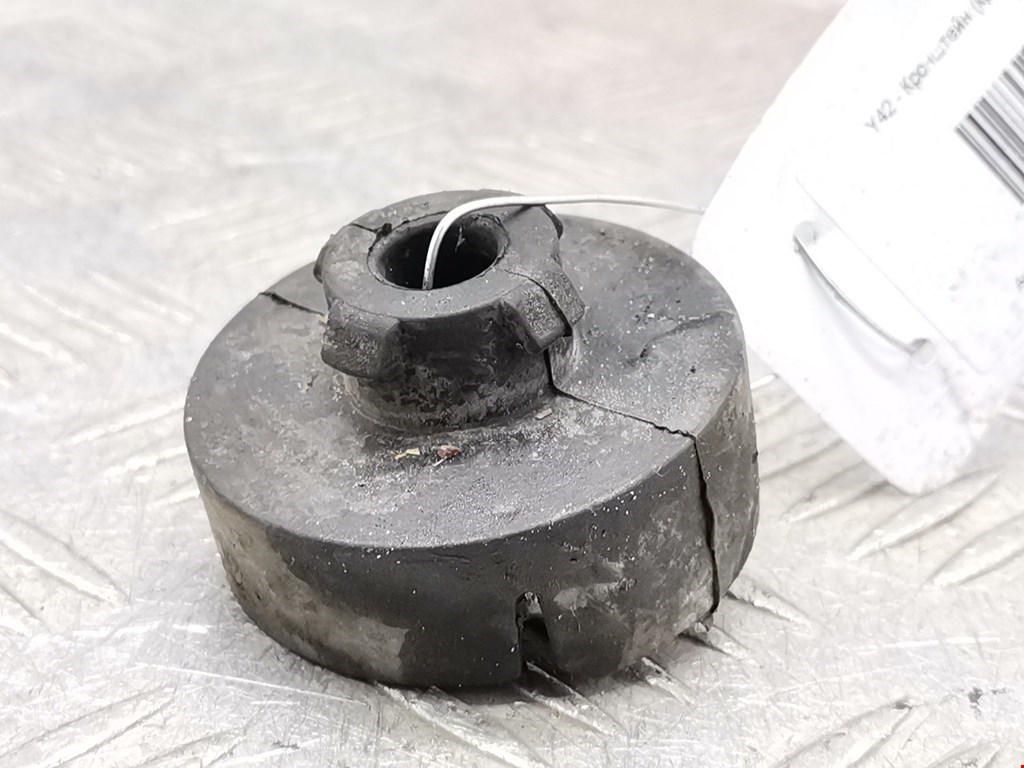 Кронштейн (крепление) радиатора Audi A8 D3 (2002-2010)