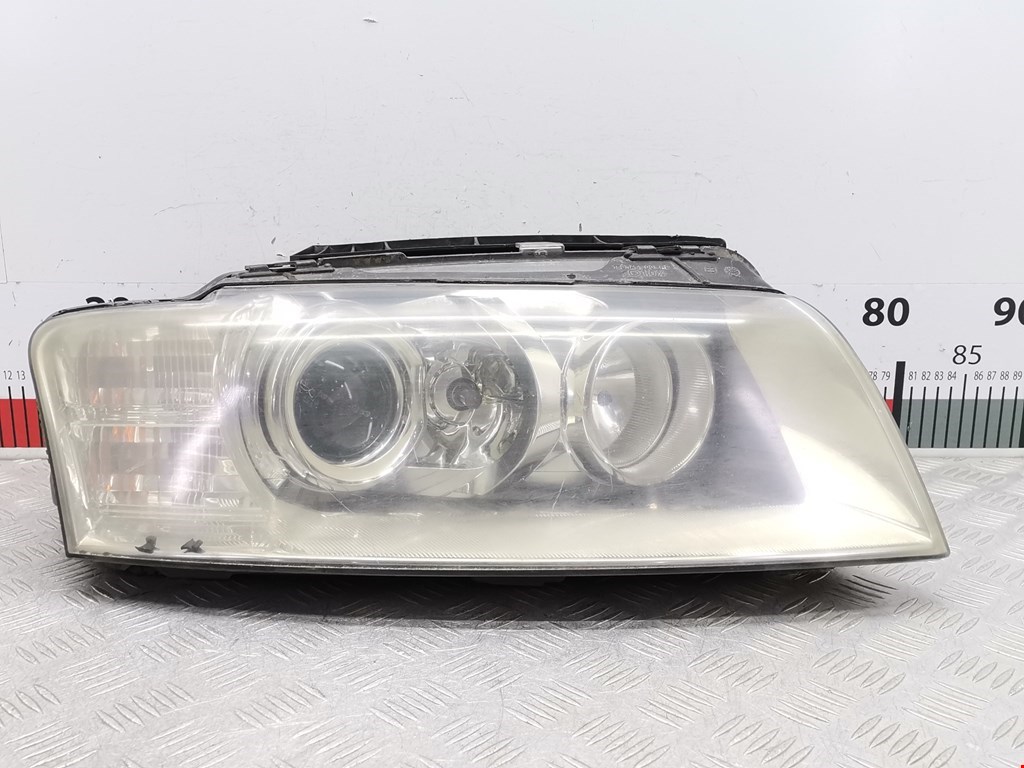 Фара правая AUDI A8 D3 2003-2010