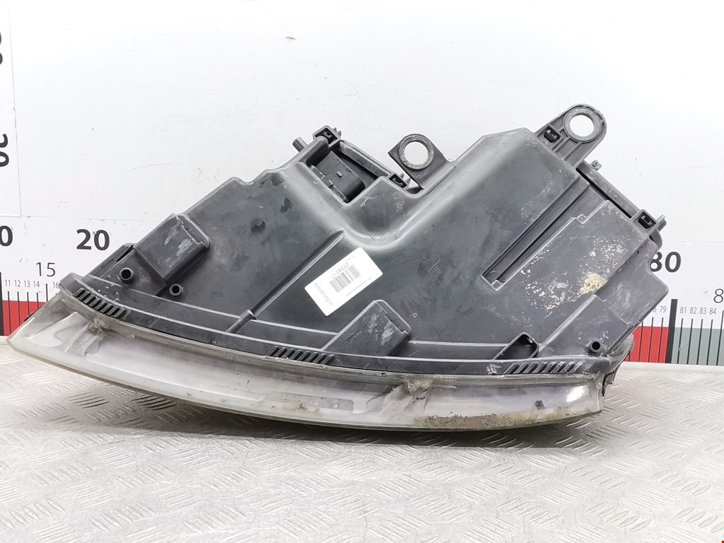 Фара правая AUDI A8 D3 2003-2010