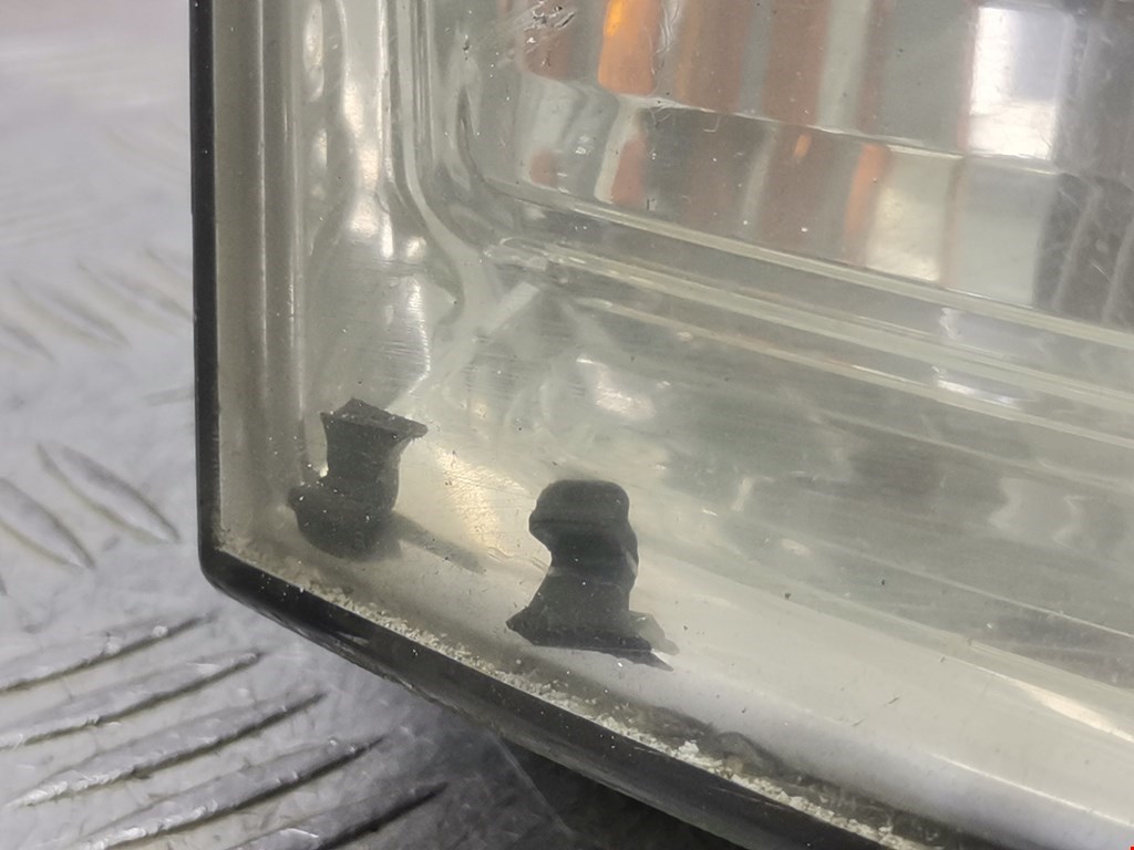 Фара правая AUDI A8 D3 2003-2010