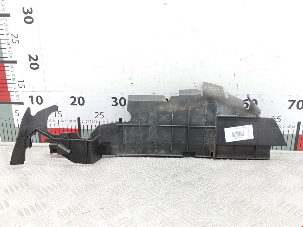 Кронштейн (крепление) радиатора Audi A8 D3 (2002-2010)