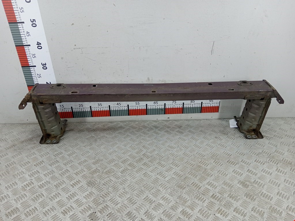 Усилитель переднего бампера (передний) TOYOTA Avensis 2009-2015