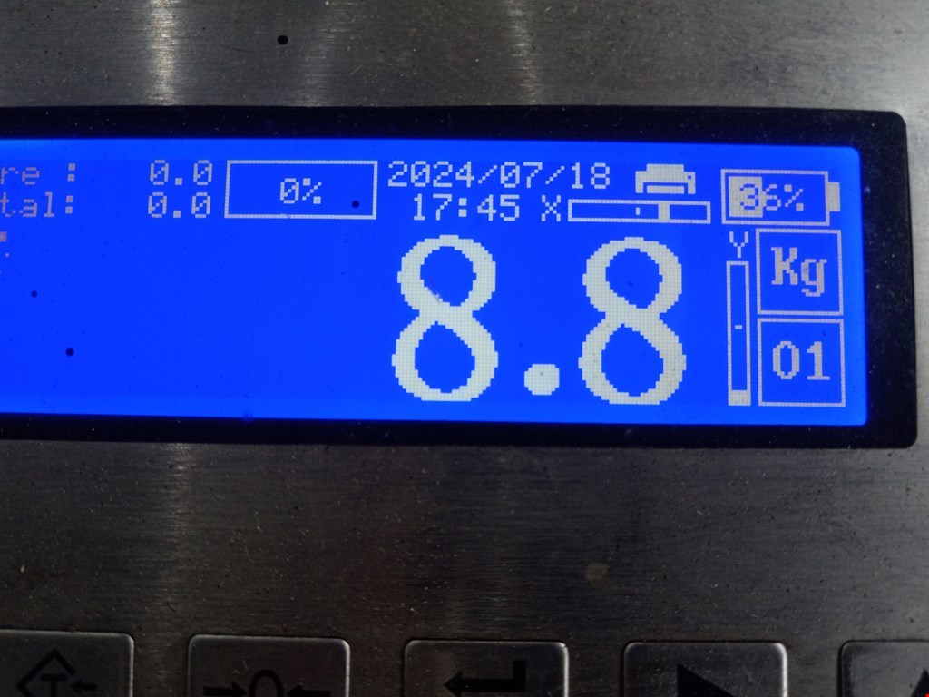 Усилитель переднего бампера (передний) TOYOTA Avensis 2009-2015