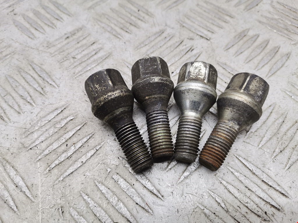 Болты RENAULT Megane II 2002-2009