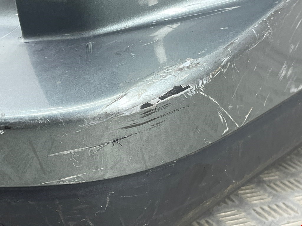 Бампер задний LAND ROVER Discovery IV 2009-2016