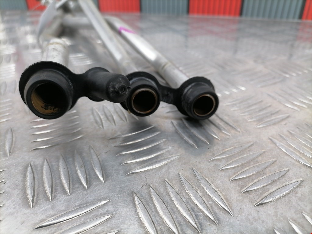 Патрубок отопителя BMW X5 E53 1999-2006