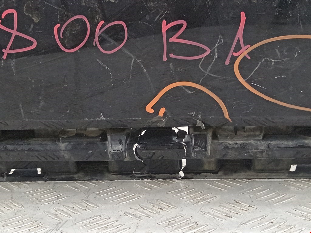 Бампер задний VOLKSWAGEN Touareg 2018-н.в.