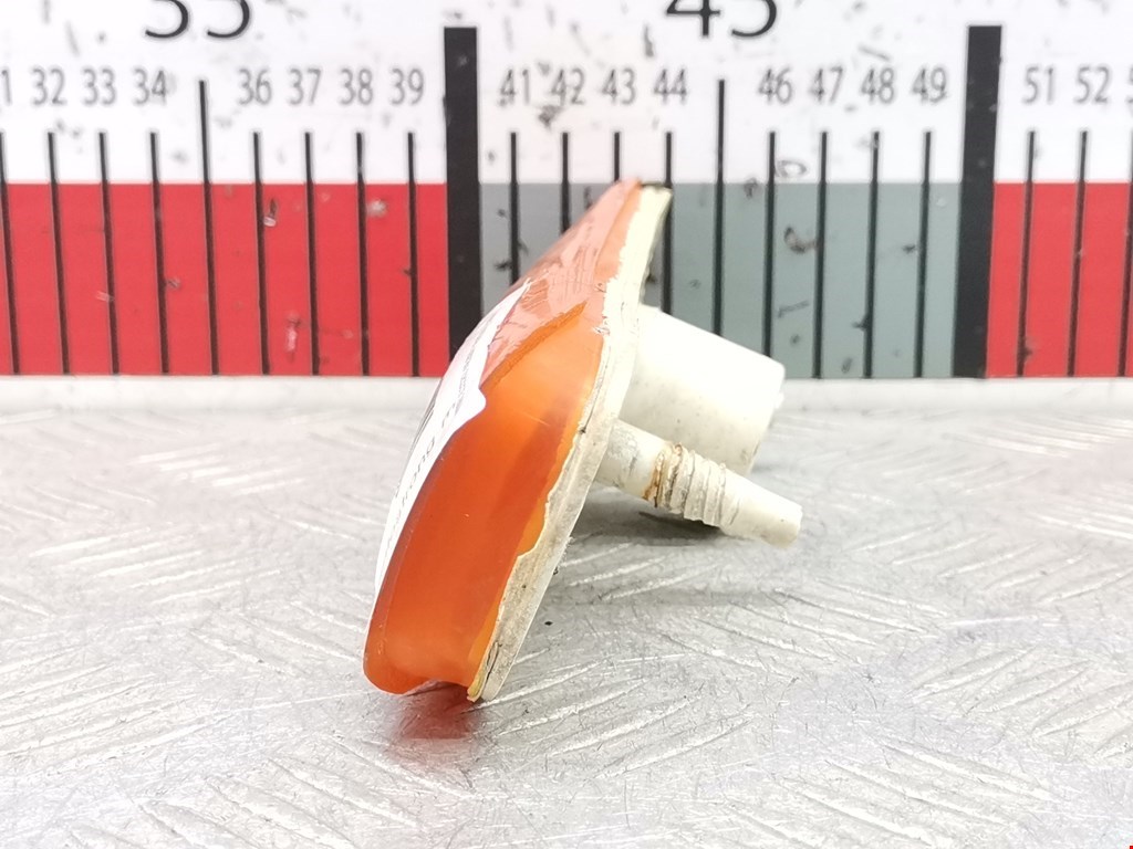 Отражатель в бампер задний левый CHRYSLER Neon 1994-1999