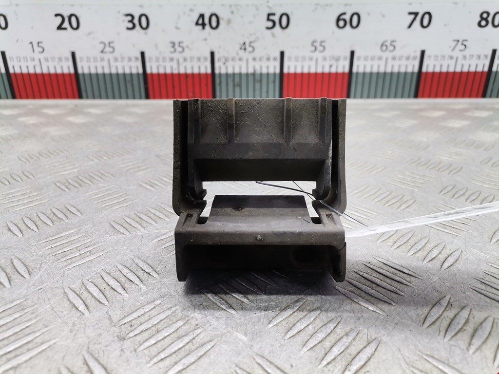 Кронштейн (крепление) радиатора BMW X5 E53 1999-2006