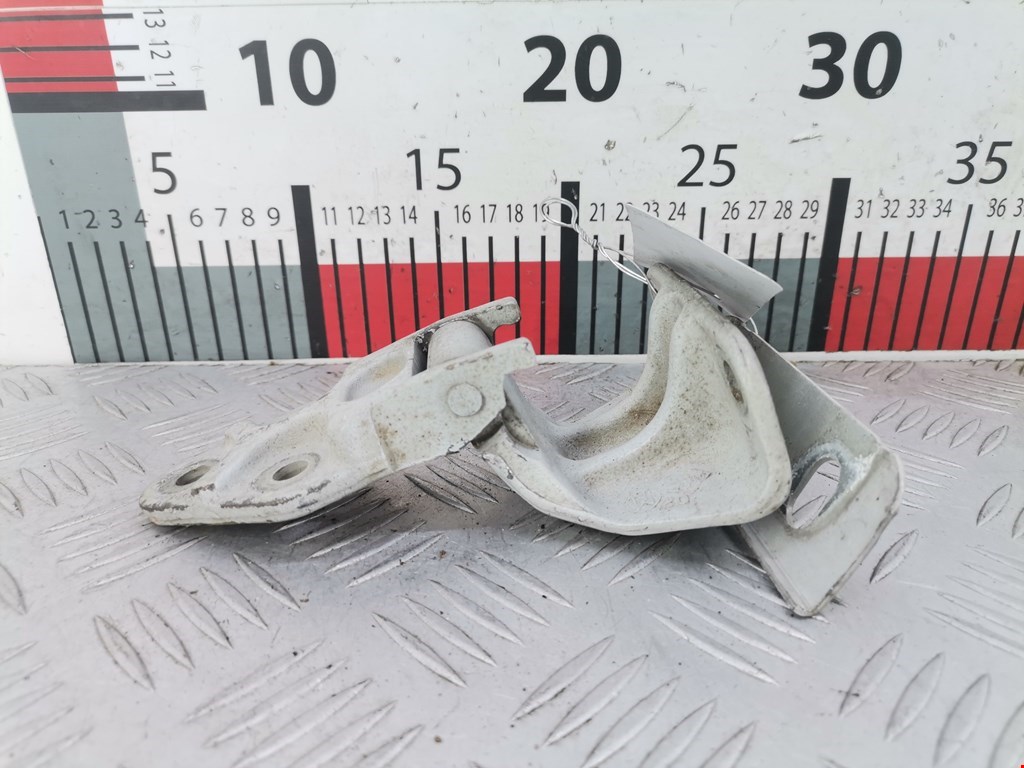 Петля двери передней правой Opel Movano A (1998-2010)