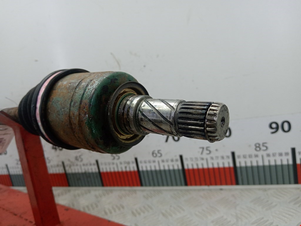 Полуось (привод, приводной вал) задняя правая SUBARU Forester II 2002-2008