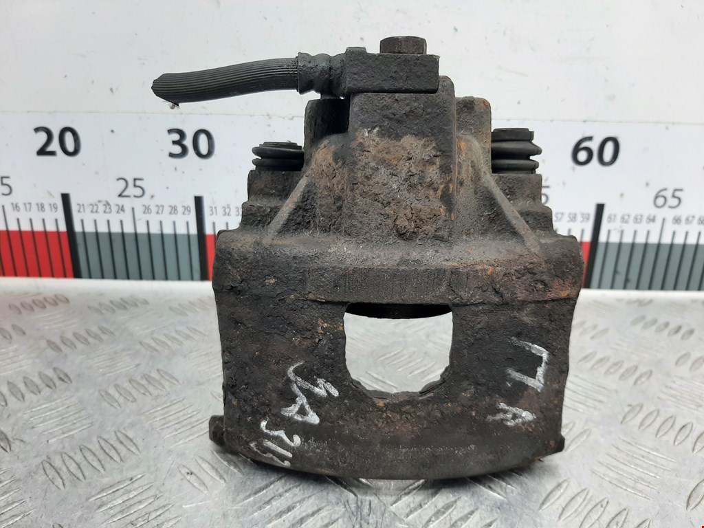 Суппорт передний правый CHRYSLER Voyager III GS 1995-2000