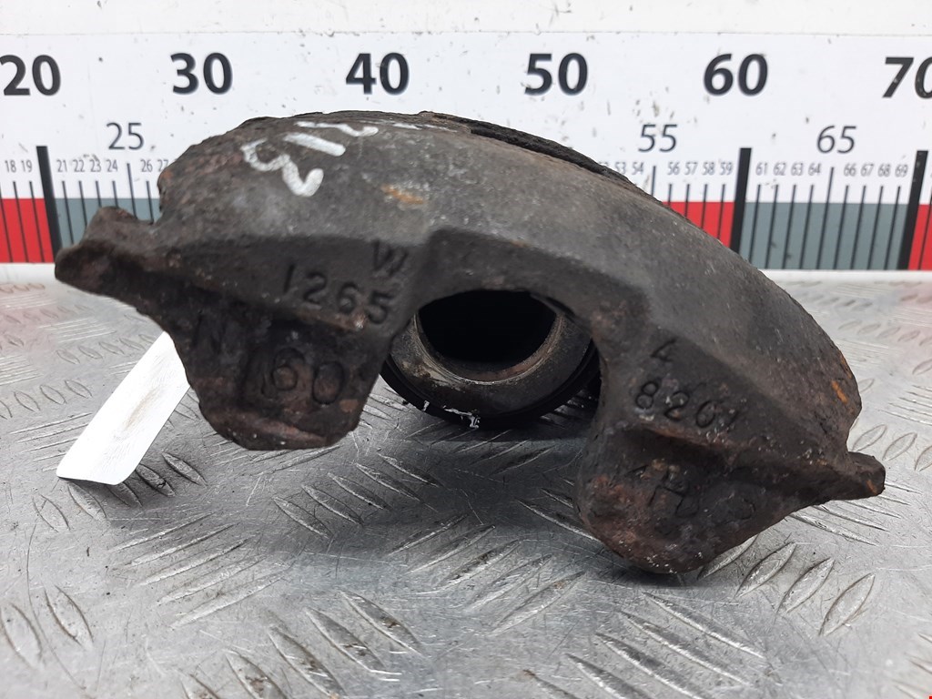 Суппорт передний правый CHRYSLER Voyager III GS 1995-2000