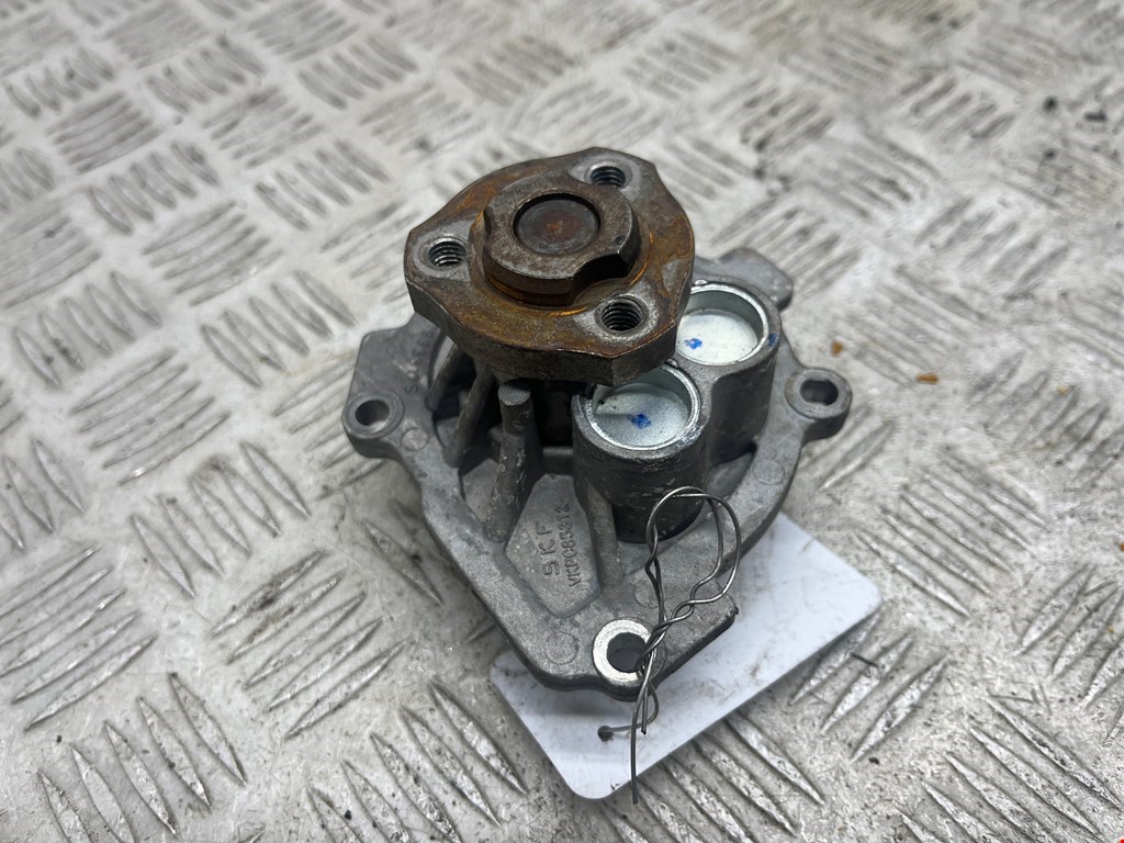 Насос водяной (помпа) OPEL Astra H/Family 2004-2015