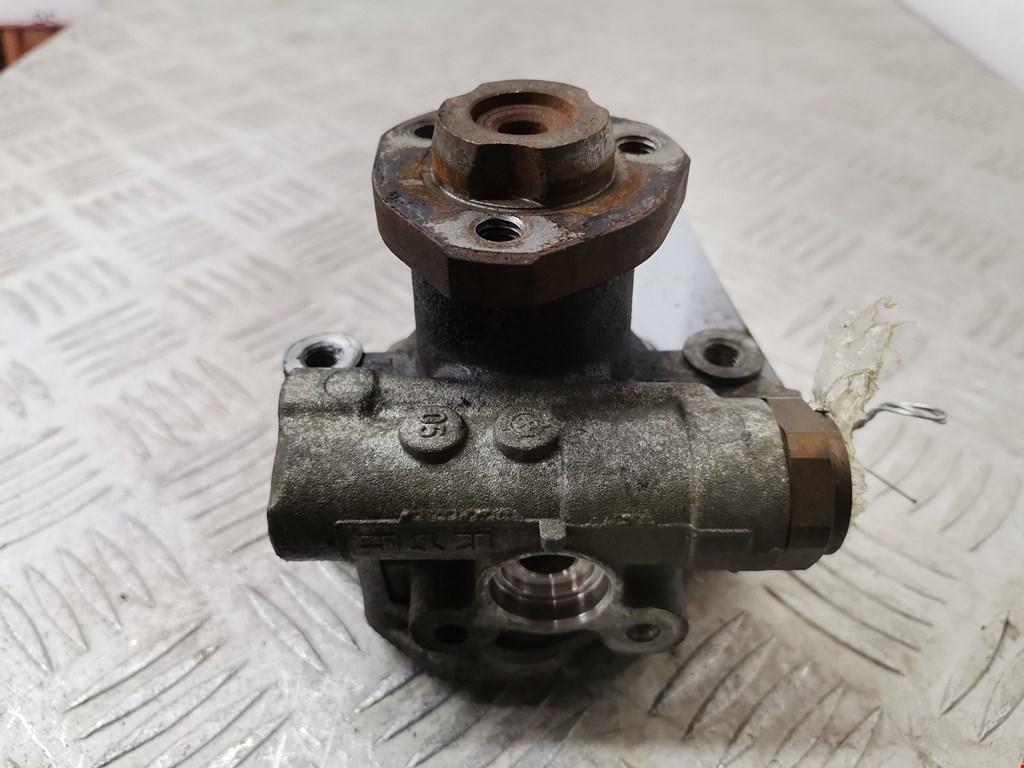 Насос гидроусилителя руля (ГУР) VOLKSWAGEN Golf IV 1997-2003