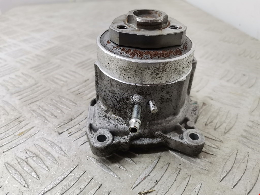 Насос водяной (помпа) VOLKSWAGEN Golf VI 2009-2012