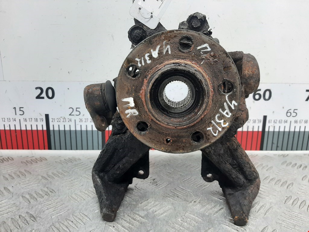 Ступица передняя правая VOLKSWAGEN Golf IV 1997-2003