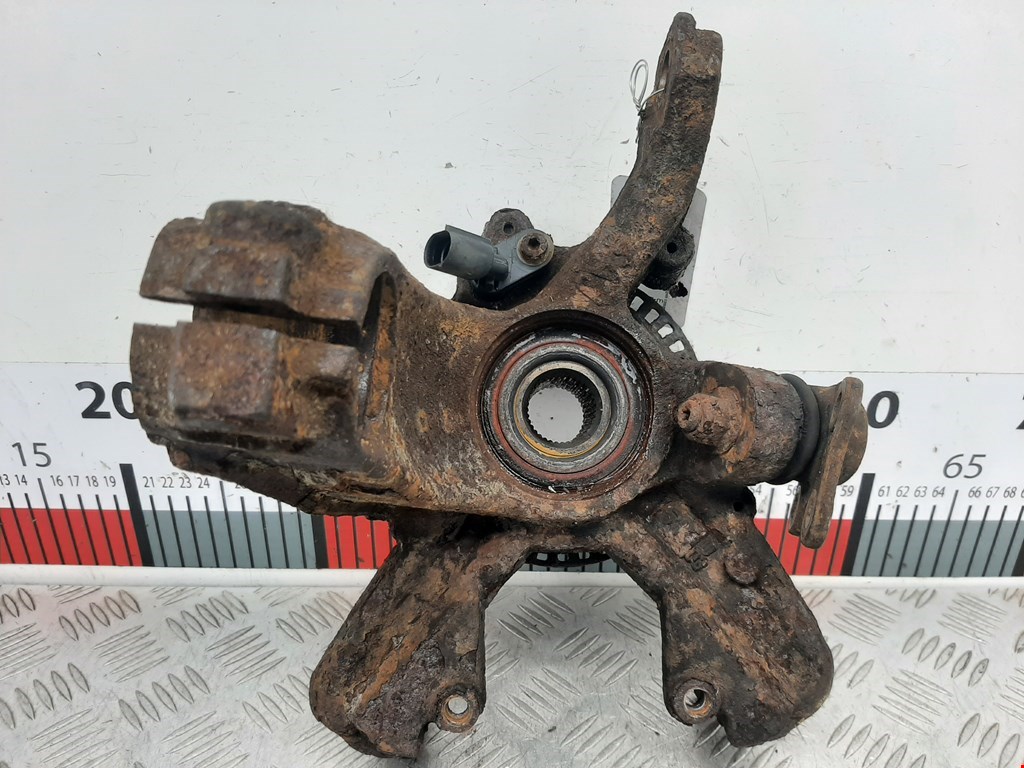 Ступица передняя правая VOLKSWAGEN Golf IV 1997-2003