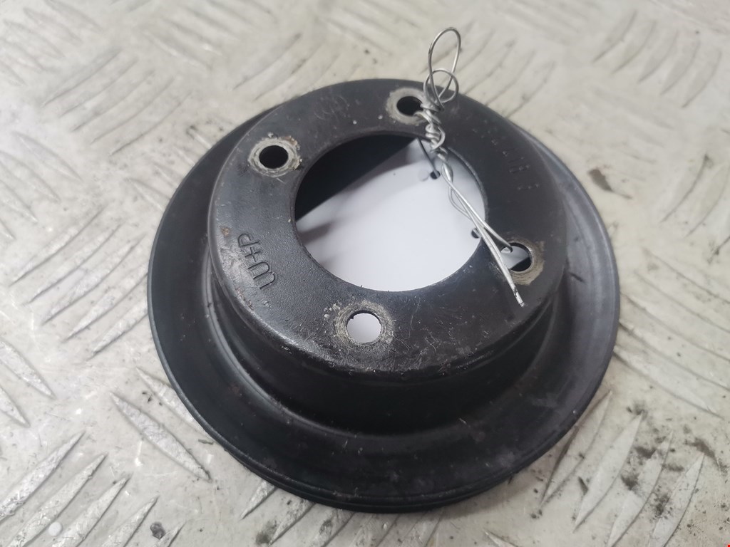 Шкив водяного насоса (помпы) BMW 5er 5 серия E34 1988-1997