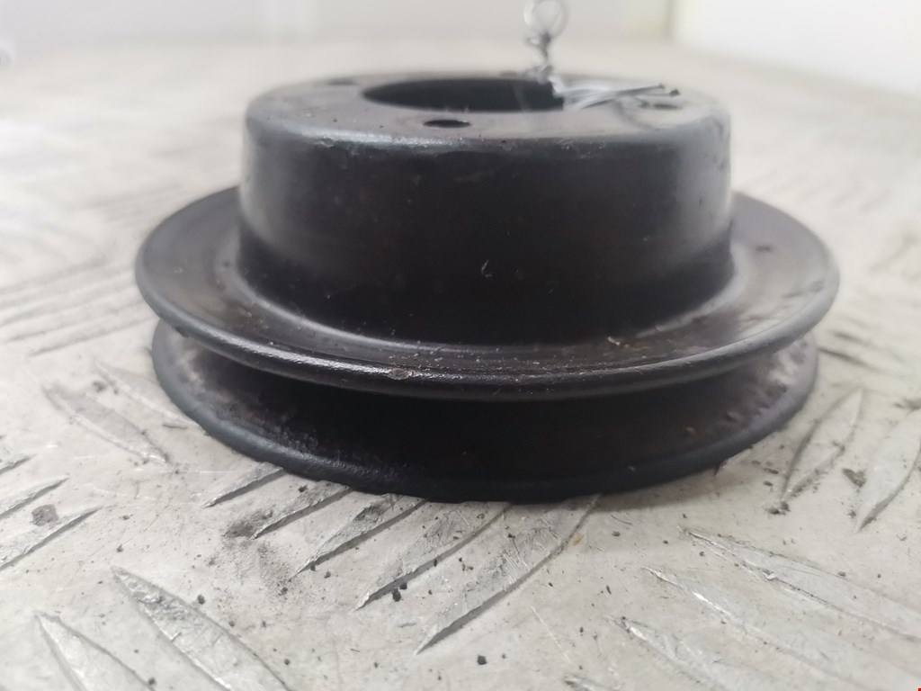 Шкив водяного насоса (помпы) BMW 5er 5 серия E34 1988-1997