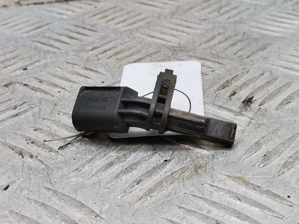 Датчик ABS передний левый VOLKSWAGEN Caddy III 2004-2015