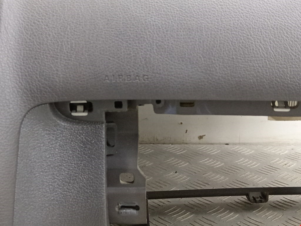 Торпедо VOLKSWAGEN Touran 2003-2010