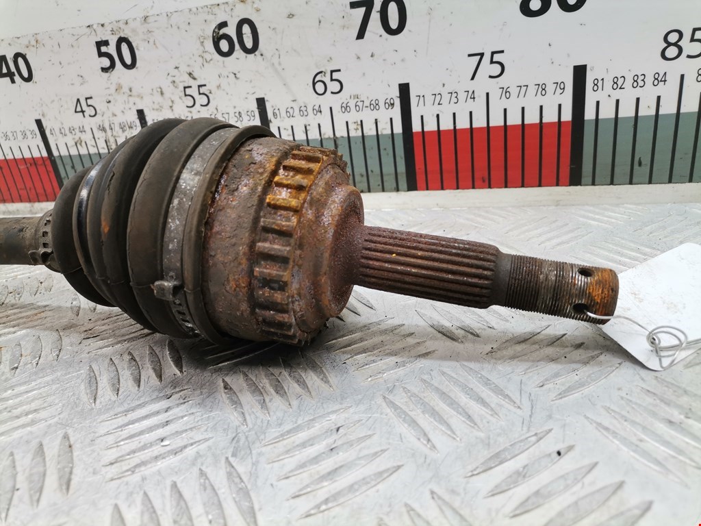 Полуось (привод, приводной вал) передняя левая OPEL Meriva A 2003-2010