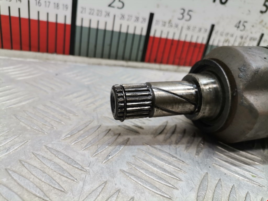 Полуось (привод, приводной вал) передняя левая OPEL Meriva A 2003-2010