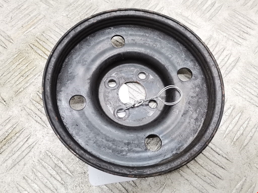 Шкив водяного насоса (помпы) SUZUKI Swift 2004-2010