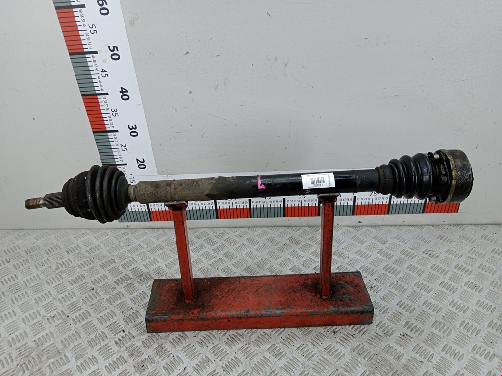 Полуось передняя правая (приводной вал шрус) Volkswagen Beetle 2 (1998-2010)