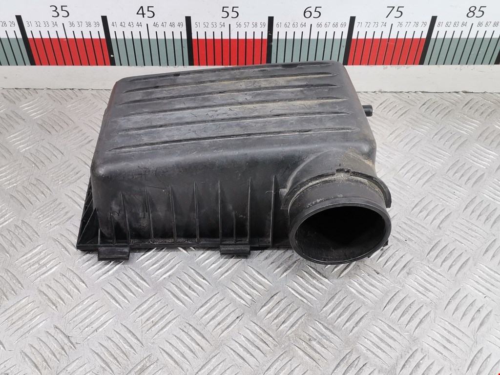 Корпус воздушного фильтра DODGE Magnum 2003-2008