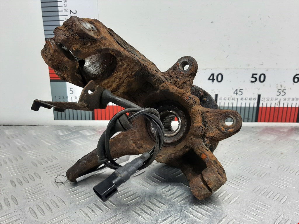 Ступица передняя левая FORD Fiesta 2001-2008