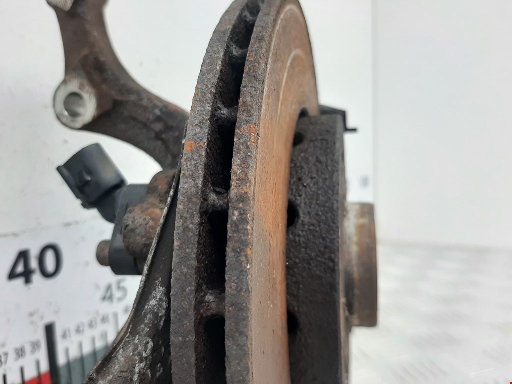 Ступица передняя правая VOLKSWAGEN Polo III 1994-2001