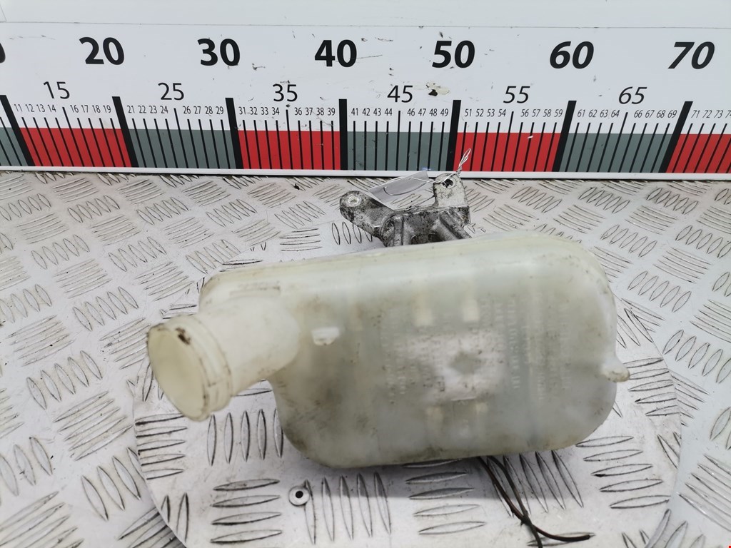 Бачок главного тормозного цилиндра CHRYSLER Voyager IV RG 2001-2007