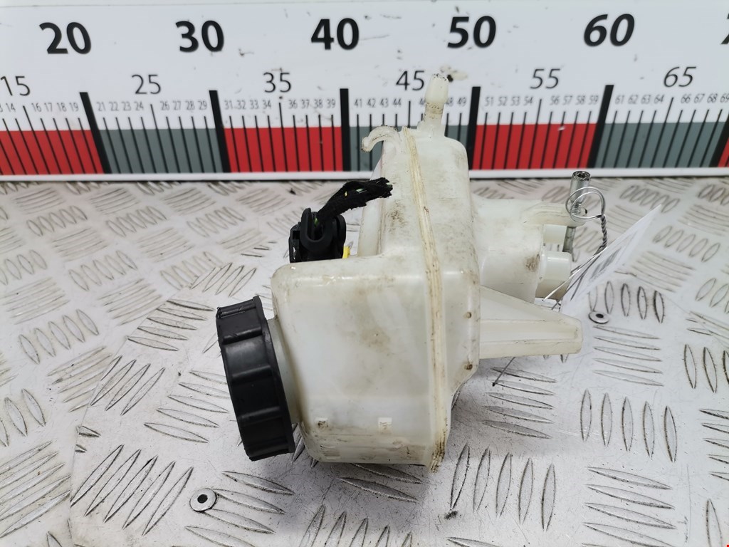 Бачок главного тормозного цилиндра OPEL Astra J 2009-2017