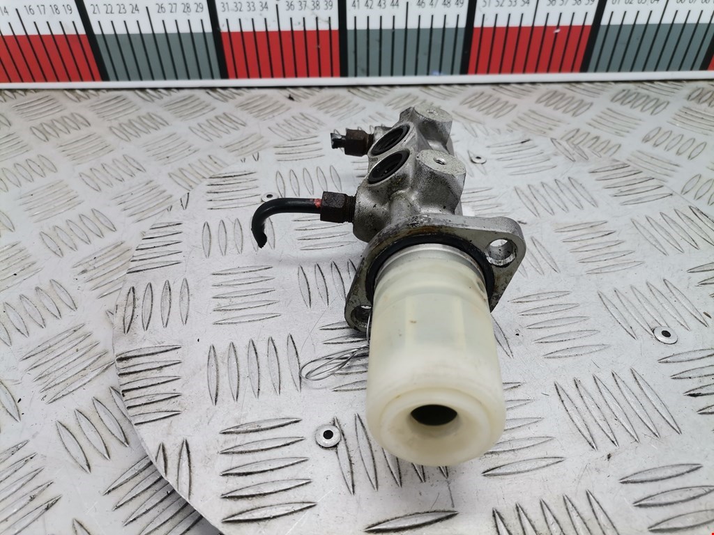 Цилиндр тормозной главный CHRYSLER Voyager IV RG 2001-2007