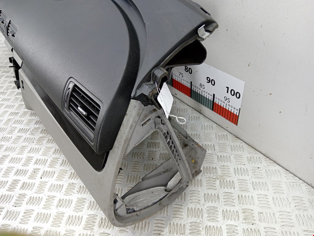 Торпедо VOLKSWAGEN Passat B6 2005-2011