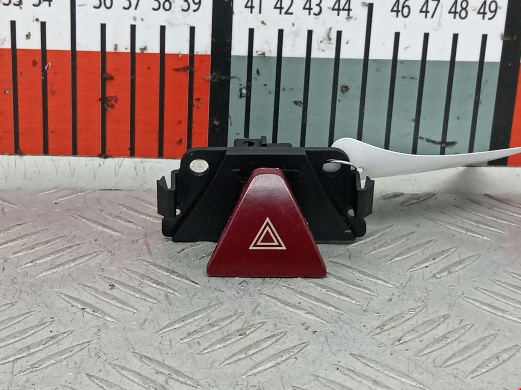 Кнопка аварийной сигнализации (аварийки) PEUGEOT 307 2001-2008