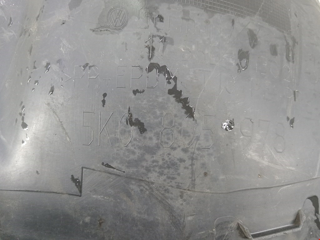 Локер (подкрылок) передний правый VOLKSWAGEN Golf VI 2009-2012