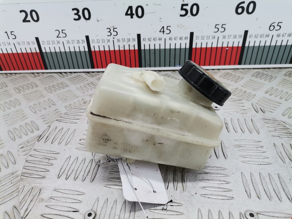 Бачок главного тормозного цилиндра MERCEDES-BENZ A-Class W169 2004-2012