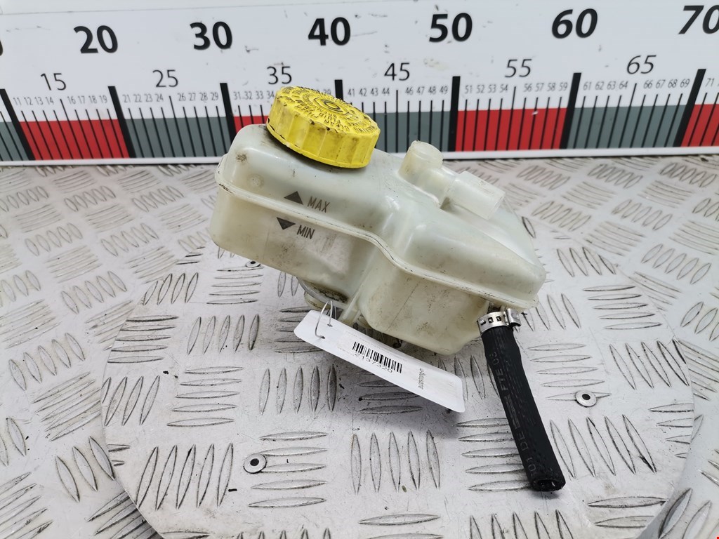 Бачок главного тормозного цилиндра SEAT Ibiza 2002-2008