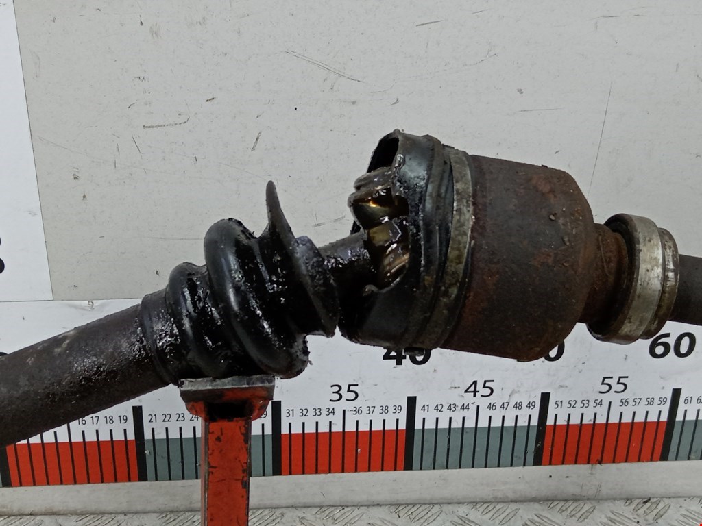 Полуось (привод, приводной вал) передняя правая CITROEN Berlingo 1996-2012