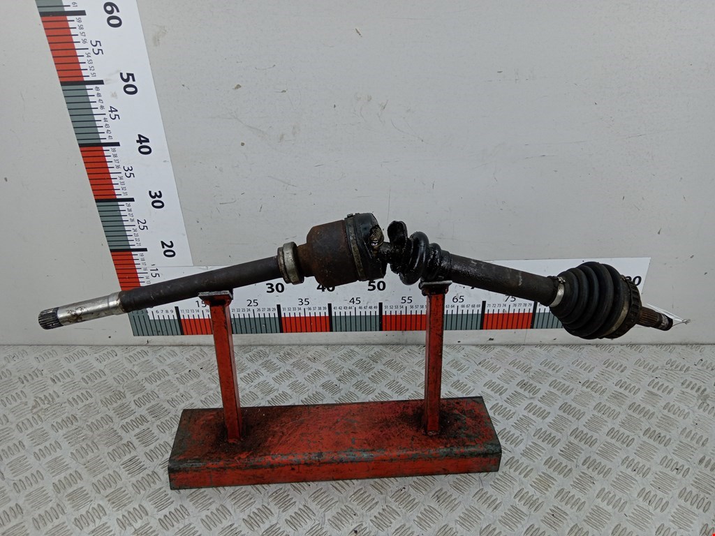 Полуось (привод, приводной вал) передняя правая CITROEN Berlingo 1996-2012