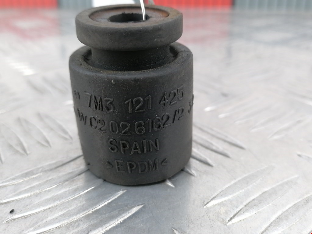 Кронштейн (крепление) радиатора SEAT Alhambra 1996-2010