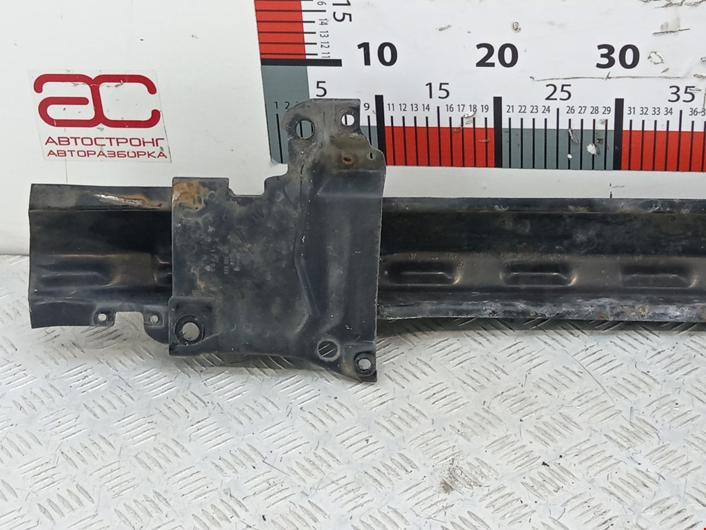 Усилитель переднего бампера (передний) VOLKSWAGEN Golf IV 1997-2003